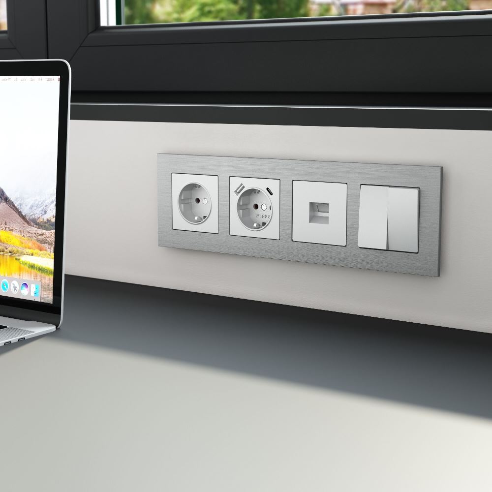 Рамка из металла Werkel AluMax на 4 поста Алюминий W0043506 — изображение 2