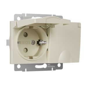 Розетка встраиваемая двойная влагозащищенная Werkel с заземлением, шторками и защитной крышкой Слоновая кость W1172203