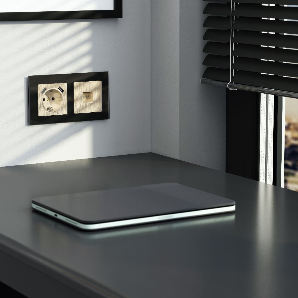 Розетка встраиваемая Ethernet Werkel RJ-45 Шампань рифленый W1181010 — изображение 2