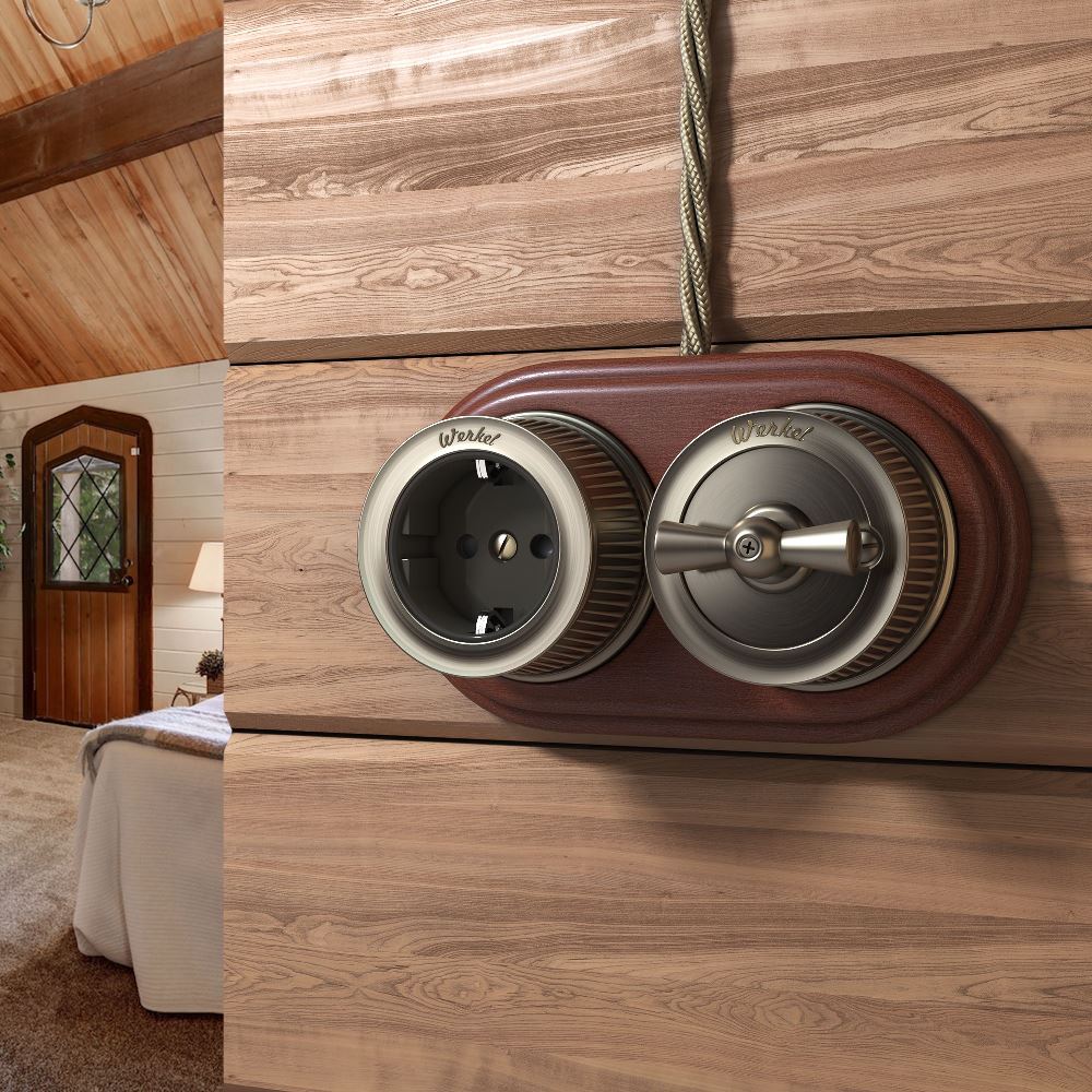 Розетка накладная Werkel Ретро с заземлением Бронза W5771012 — изображение 2