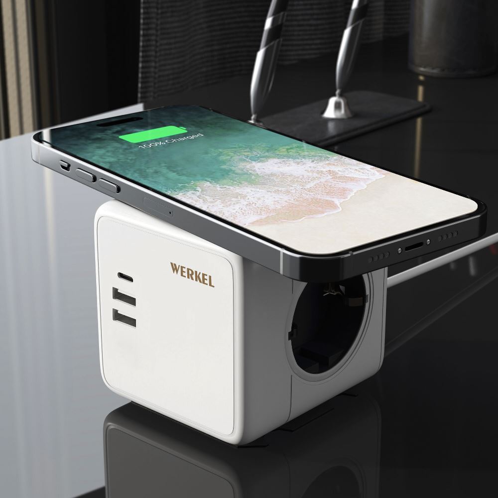 Розеточный блок Werkel 3-местный + 3 USB + беспроводная зарядка Белый W6513501 — изображение 2